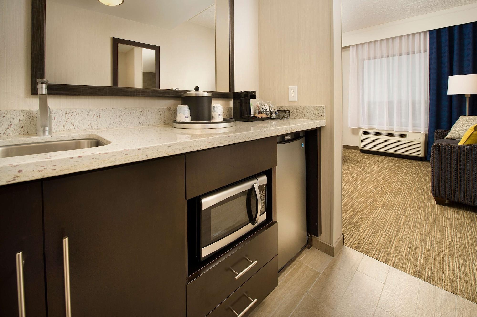 Hampton Inn & Suites Baltimore/Woodlawn Exterior foto
